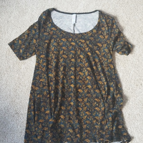 LuLaRoe Tops - Perfect T with roses LuLaRoe Tops - Perfect T with roses